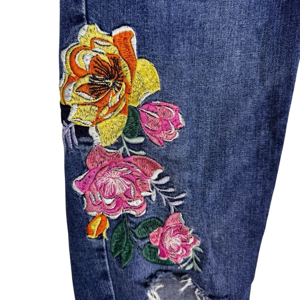 Zara Floral Embroidered Destroyed Ankle Jeans Size 4 - Picture 3 of 12